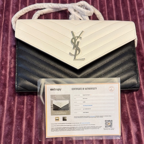 Yves Saint Laurent Black and White Chevron Clutch - Picture 6 of 8